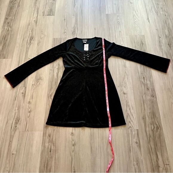 Vintage Y2K Tripp nyc crushed velvet dolly dress in black sz L bell sleeves NWT - Picture 16 of 16